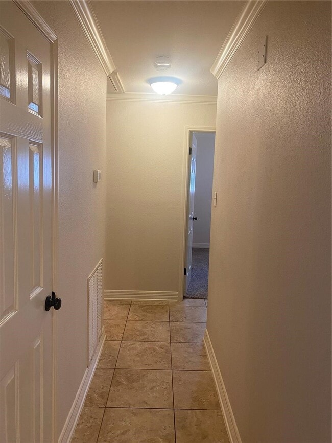 3206 Vandyke Dr