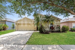 734 Star Pointe Dr in Seffner, FL - Building Photo