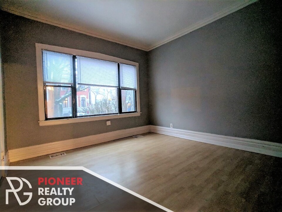 3252 N Lakewood Ave-Unit -3252-1 in Chicago, IL - Building Photo