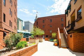1512 Larimer St in Denver, CO - Foto de edificio - Building Photo