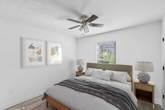 Idlewild in Birmingham, AL - Building Photo - Interior Photo