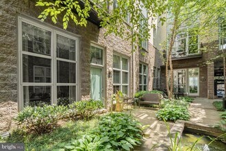 2380 Champlain St NW in Washington, DC - Building Photo - Building Photo