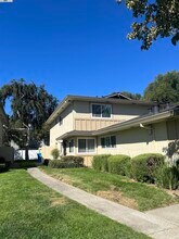 2221 Partridge Way in Union City, CA - Building Photo - Building Photo