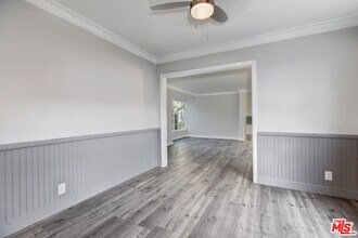 5016 Clinton St in Los Angeles, CA - Building Photo - Building Photo