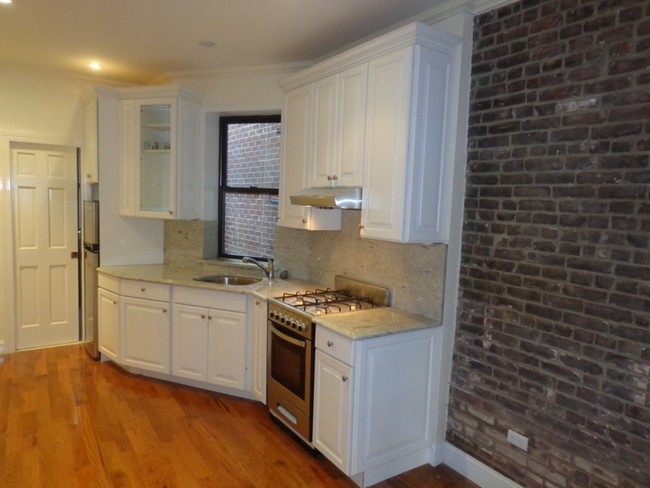 West Village Apartment in New York, NY - Foto de edificio - Interior Photo