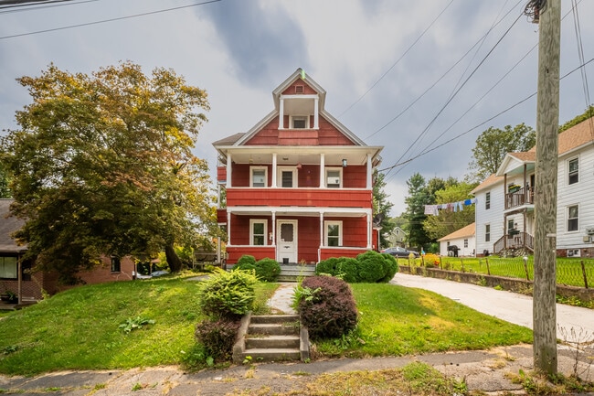 153 Funston Ave in Torrington, CT - Building Photo - Building Photo