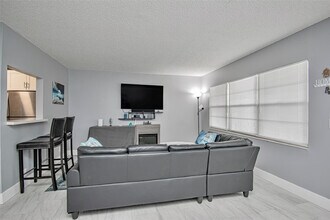 436 Fanshaw K in Boca Raton, FL - Building Photo - Building Photo