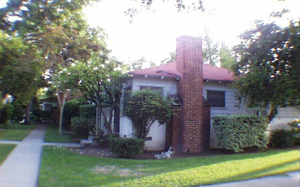 1801 Huntington Dr in South Pasadena, CA - Building Photo