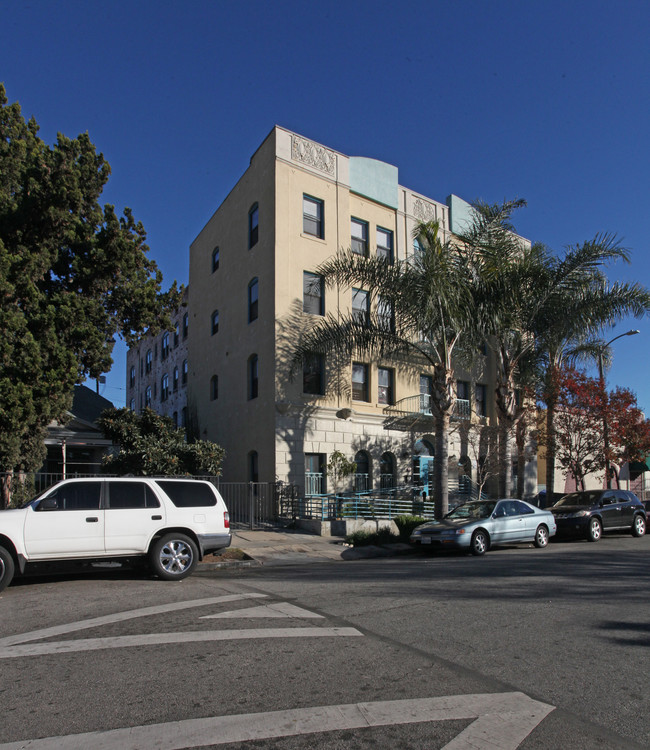 Kenmore Apartments in Los Angeles, CA - Foto de edificio - Building Photo