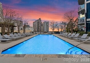 210 N Church St in Charlotte, NC - Building Photo - Building Photo