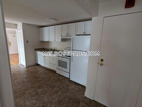 189 W Wyoming Ave-Unit -20 in Melrose, MA - Foto de edificio - Building Photo