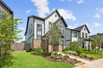 1511 Emma Lk Dr in Missouri City, TX - Building Photo - Building Photo