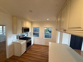 5426 Ebey Ave in Los Angeles, CA - Building Photo - Building Photo
