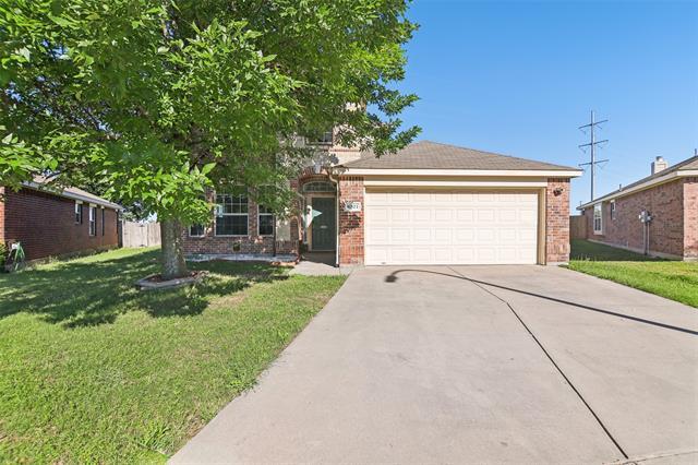 6321 Stone Lake Dr in Fort Worth, TX - Building Photo