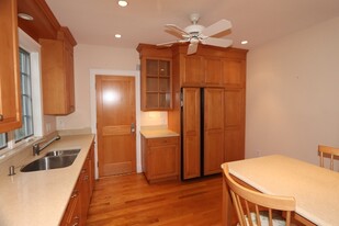 51 Matchett St, Unit 2 in Boston, MA - Building Photo - Building Photo