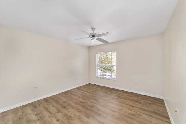 5436 Admiral Way in Oxford, FL - Building Photo - Building Photo