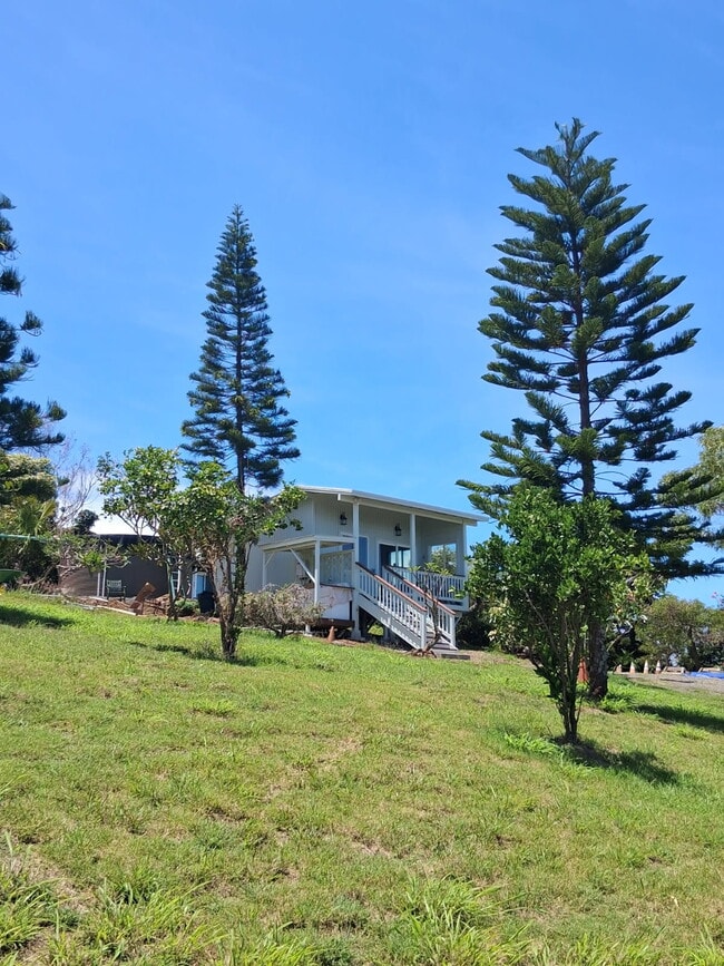 property at 52 Kahilinaenae Pl