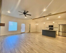 1602 102nd St in Lubbock, TX - Building Photo - Building Photo