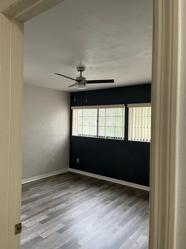 5868 SW 8th Pl in Gainesville, FL - Building Photo - Building Photo