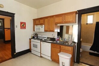 3241 N Kenmore Ave in Chicago, IL - Building Photo - Building Photo