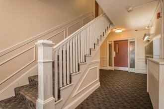 136 Highland Ave in Somerville, MA - Foto de edificio - Building Photo