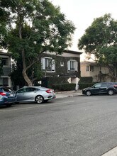 8276 Norton Ave, Unit D in West Hollywood, CA - Building Photo - Building Photo