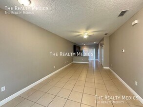 765 Platypus Ct in Kissimmee, FL - Building Photo - Building Photo