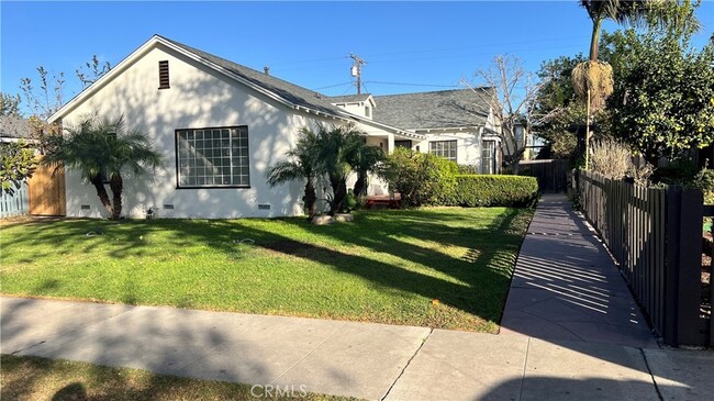 515 S Van Ness Ave, Unit 515 in Santa Ana, CA - Foto de edificio - Building Photo