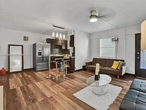 1545 Euclid Ave in Miami Beach, FL - Building Photo - Building Photo