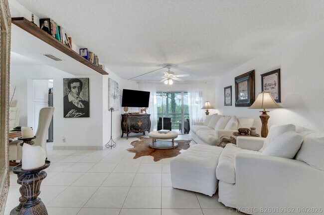 property at 3755 Via 405 Via