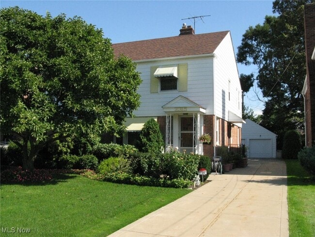 property at 2315 Warrensville Center Rd