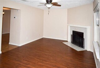 916 Cedar Terrace in Cedar Hill, TX - Building Photo - Building Photo