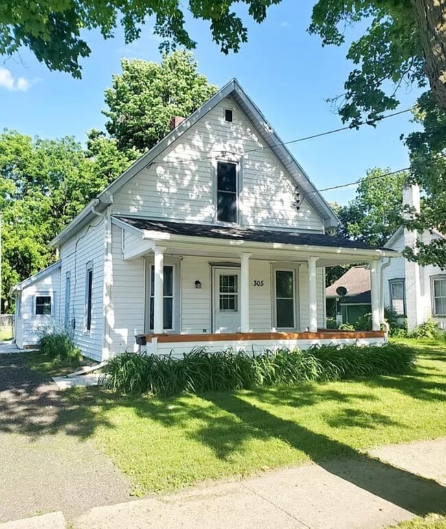 property at 305 Pearl St