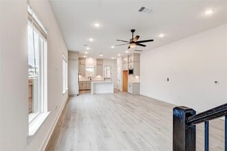 1703 Kit Cir in Austin, TX - Building Photo - Building Photo