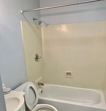 811 Vouray Dr in Kenner, LA - Building Photo - Building Photo