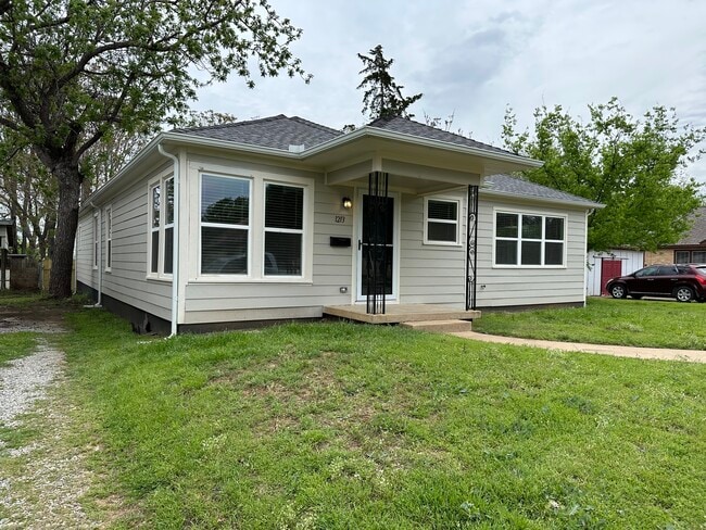 property at 1213 W Walker St