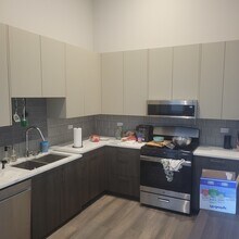 2443 N Western Ave in Chicago, IL - Building Photo - Building Photo