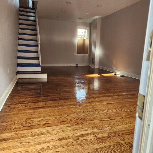 2217 Earp St in Philadelphia, PA - Building Photo - Building Photo