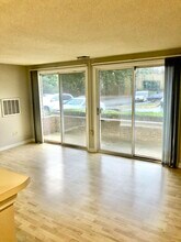 1624 Arlyn Cir in Charlotte, NC - Foto de edificio - Building Photo