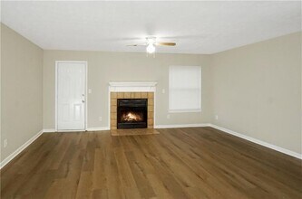 5847 Trent Walk Dr in Stonecrest, GA - Building Photo - Building Photo