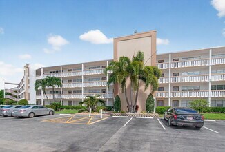 2015 Cornwall Dr in Boca Raton, FL - Building Photo - Building Photo