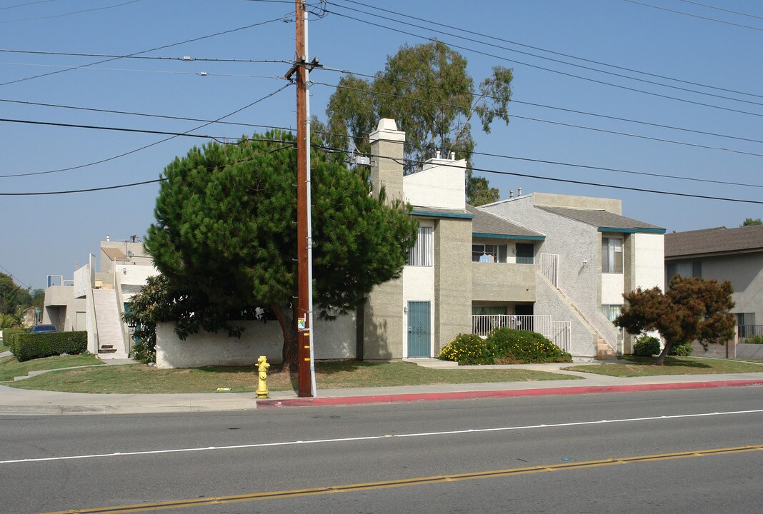 7751 Hazard Ave in Westminster, CA - Building Photo