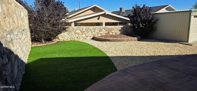12555 Flora Alba Dr in El Paso, TX - Building Photo - Building Photo