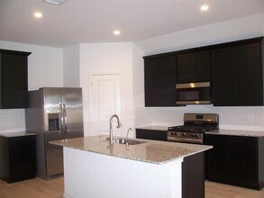 5015 Rosevine Way in Fresno, TX - Building Photo - Building Photo