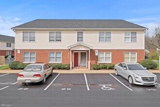 A0F62-Residences at Humboldt Square Apartm in Gastonia, NC - Building Photo - Building Photo