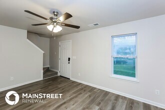 520 Woodington Ln, Unit Q202 in Charlotte, NC - Building Photo - Building Photo