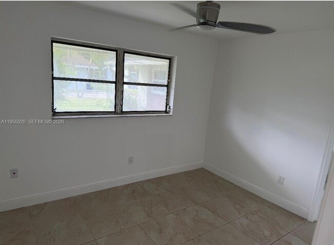 4631 SW 33rd Ave in Fort Lauderdale, FL - Building Photo - Building Photo