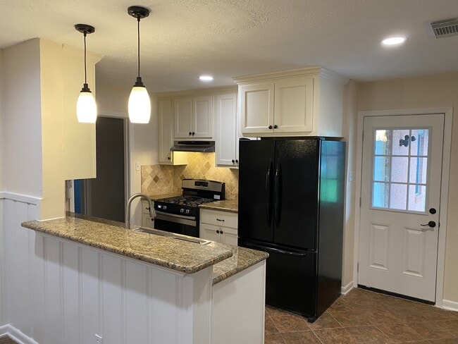 property at 2714 Southmore Ave