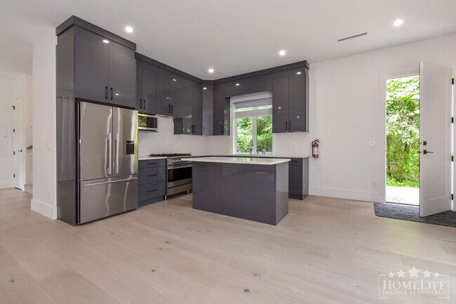 2608-2171 171 St in Surrey, BC - Building Photo - Building Photo