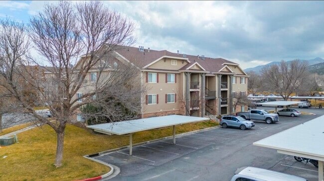 8083 N Ridge Loop E in Eagle Mountain, UT - Building Photo - Building Photo